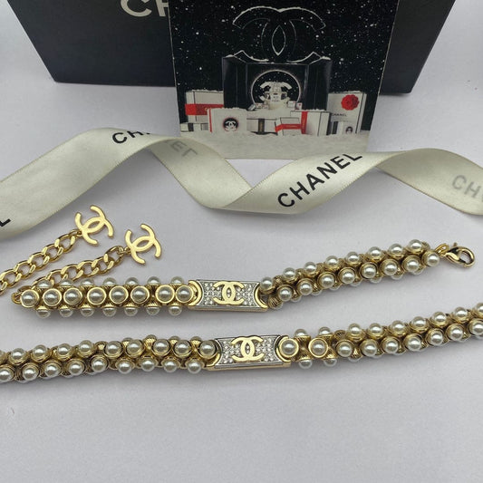 18K Chanel Pearls Chain Necklace