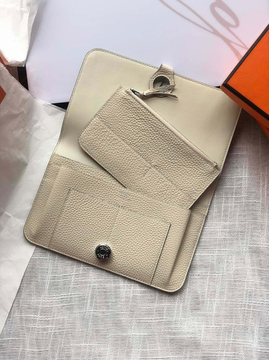 HERMES Dogon Wallet 20 Beige Togo Shw