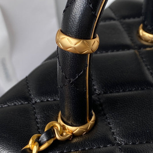 CHANEL SMALL 15 VANITY CASE IN BLACK CALFSKIN GOLD HARDWARE