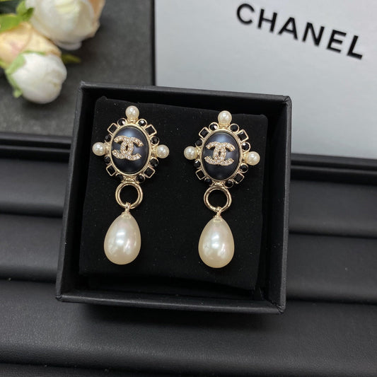 18K Chanel Pearl Pendant Earrings