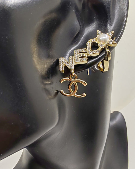 18K Chanel Script Diamonds Earrings