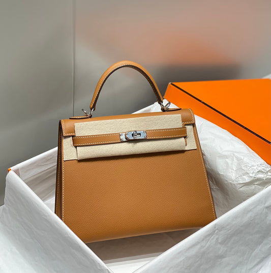 HERMES KELLY 25CM IN GOLD EPSOM CALFSKIN SILVER HARDWARE