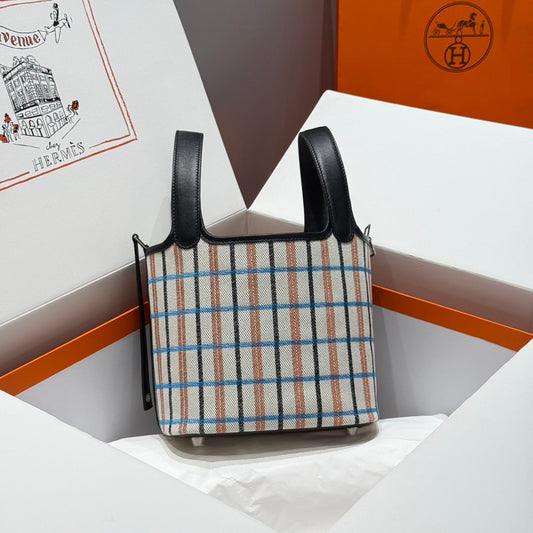 HERMES PICOTIN LOCK 18 BAG IN BLACK CALFSKIN ÉCRU/NOIR/FAUVE/NOIR/BLEU ZANZIBAR EMBROIDERY PLAID CANVAS