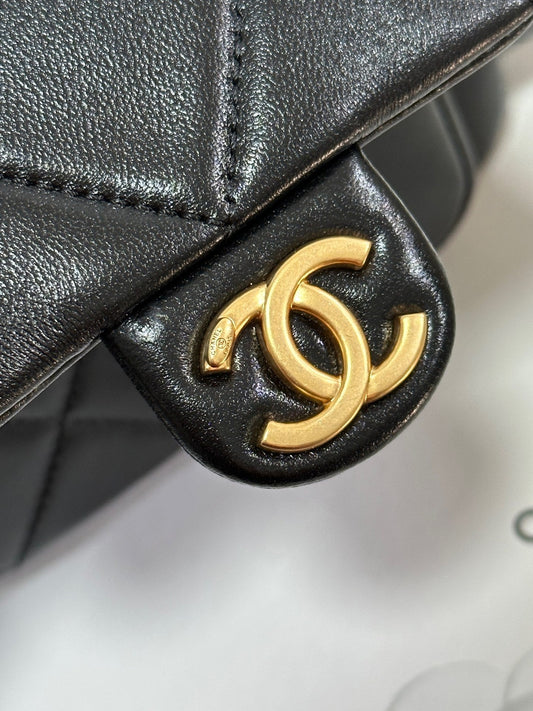 CHANEL QUILTED HOBO CARGO BAG 31 IN BLACK CALFSKIN GOLD CHAIN