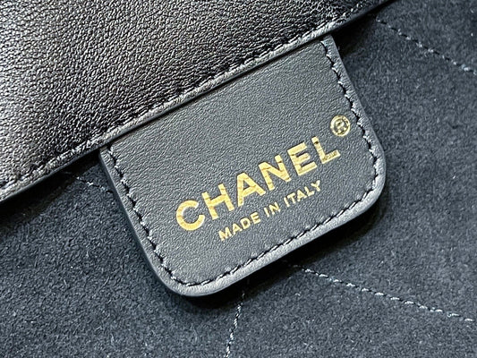 CHANEL QUILTED SMALL HOBO BAG 27 IN BLACK LAMBSKIN GOLD HARDWARE