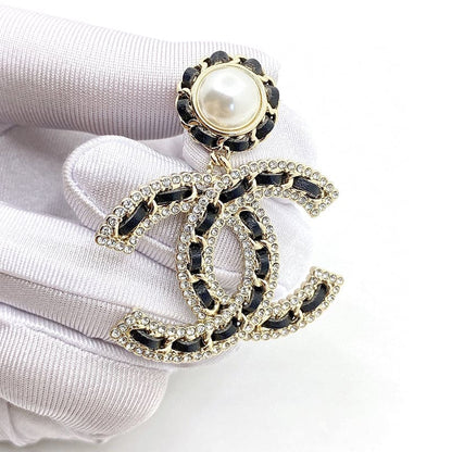 18K  Chanel Pearl Drop Earrings