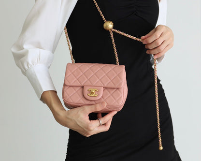 CHANEL FLAP BAG 17CM BABY PINK LAMBSKIN GOLD HARDWARE