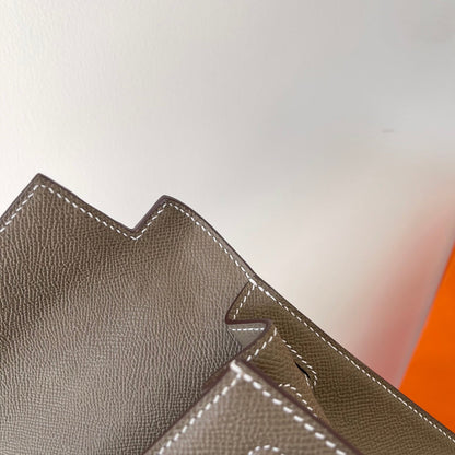 HERMES KELLY 28CM ETAIN EPSOM LEATHER GOLD HARDWARE