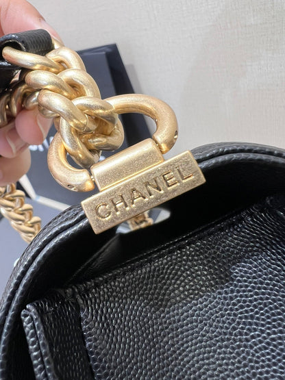 CHANEL BOY BAG MEDIUM 25 BLACK CAVIAR GOLD HARDWARE