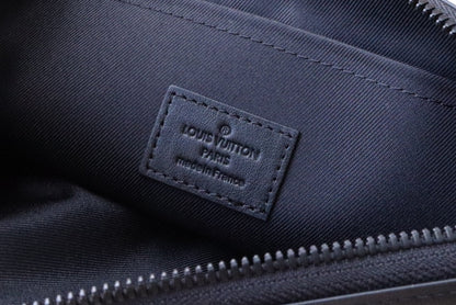 LOUIS VUITTON POCHETTE TO GO 30 MONOGRAM SHADOW