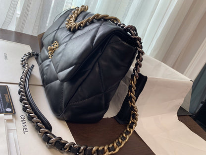 CHANEL 19 FLAP BAG 30 BLACK GOATSKIN GOLD HARDWARE