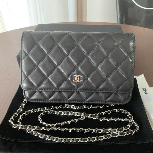 CHANEL MINI 19 CLASSIC WALLET WITH STRAP IN BLACK LAMBSKIN WITH SILVER HARDWARE