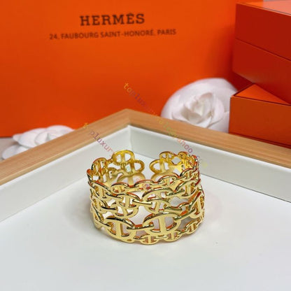 18K Chaine D'Ancre Wide Cutwork Hermes Bracelet