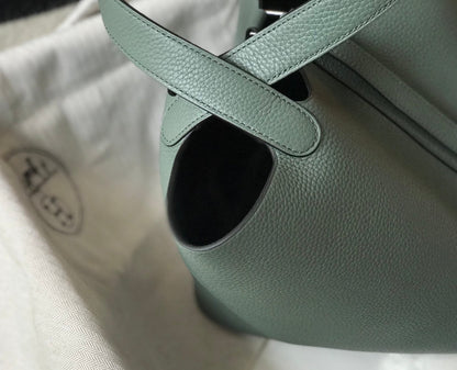 HERMES picotin lock 18 grass green togo shw