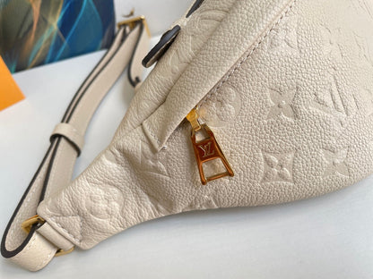 LOUIS VUITTON LV BUMBAG WAIST BAG 37 IN CREAM GRAINED CALFSKIN