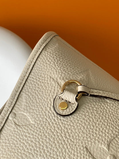 LOUIS VUITTON NEVERFULL MM 32 WHITE MONOGRAM EMPREINTE LEATHER