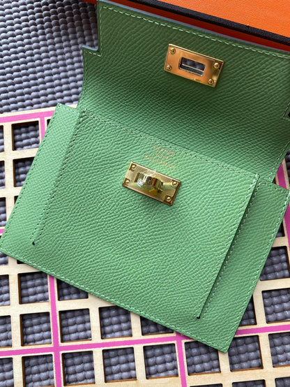 HERMES Kelly Pocket 13.5 Green Epsom Ghw