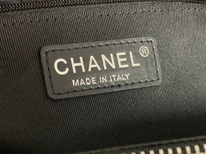 CHANEL 25S MEDALLION TOTE 33 CM IN BLACK CAVIAR WITH SILVER HARDWARE