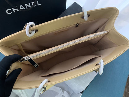 CHANEL 25S MEDALLION TOTE 33 CM IN BEIGE CAVIAR WITH SILVER HARDWARE