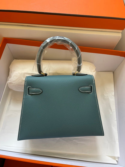 HERMES KELLY MINI 20 BAG IN PINE GREEN CALFSKIN WITH GOLD HARDWARE