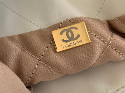 CHANEL MEDIUM 37 HANDBAG IN WHITE SHINY CALFSKIN GOLD HARDWARE