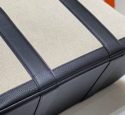 HERMES GARDEN PARTY 36CM IN WHITE TOILETS COTTON CANVAS AND BLACK CALFSKIN