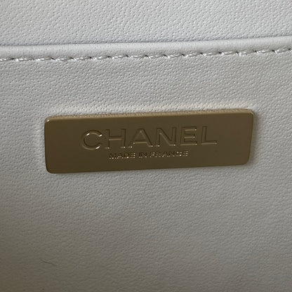 CHANEL MINI 15 BOX BAG IN WHITE CALFSKIN GOLD HARDWARE