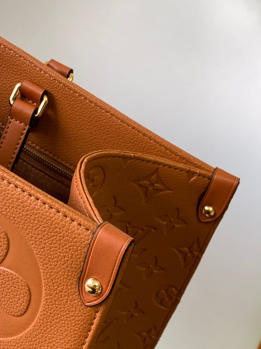 LOUIS VUITTON ONTHEGO GM 41 GOLD