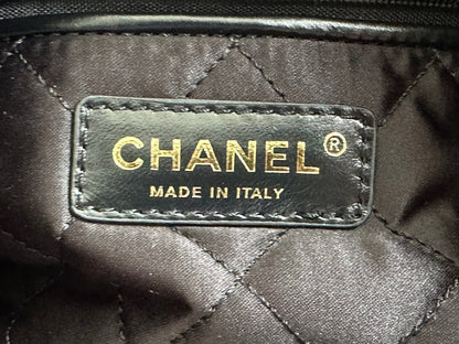 CHANEL LARGE 42 HANDBAG IN BLACK SHINY CALFSKIN GOLD HARDWARE
