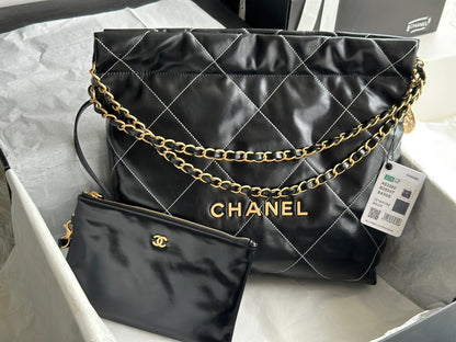CHANEL MEDIUM 37 HANDBAG IN BLACK SHINY CALFSKIN GOLD HARDWARE