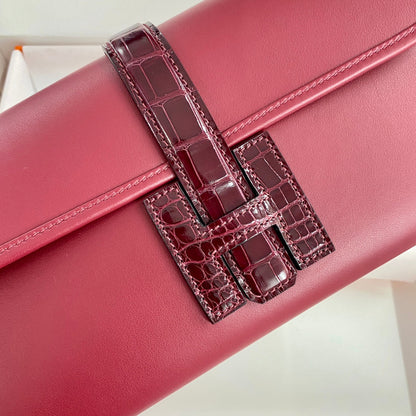 HERMES JIGE ELAN 29 CLUTCH IN CHERRY RED CALFSKIN WITH WINE RED LIZARD SKIN