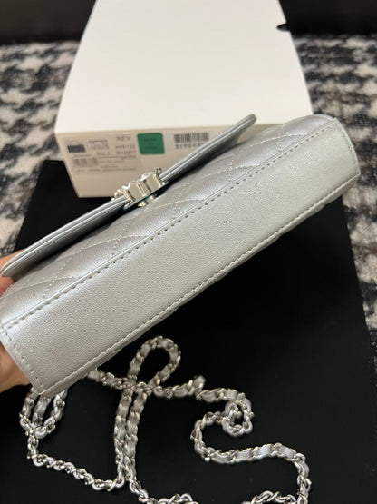CHANEL KELLY 18 BAG IN SILVER CALFSKIN WITH STRAP