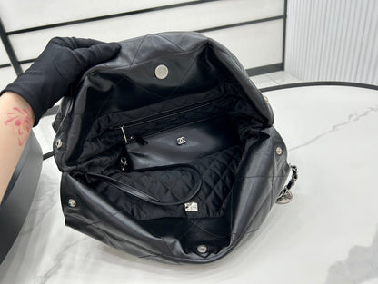 CHANEL LARGE 42 HANDBAG IN BLACK CALFSKIN SILVER HARDWARE