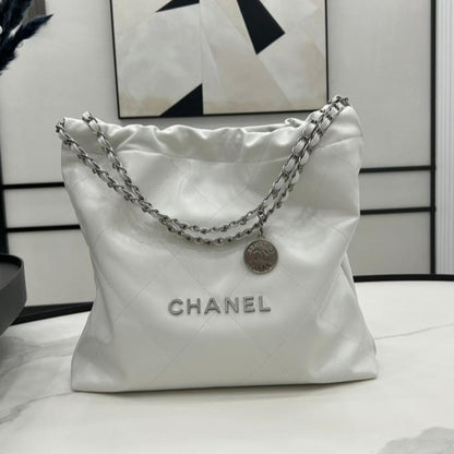 CHANEL LARGE 42 HANDBAG IN WHITE CALFSKIN SILVER HARDWARE