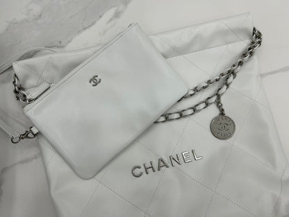 CHANEL MEDIUM 37 HANDBAG IN WHITE CALFSKIN SILVER HARDWARE