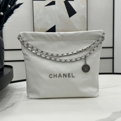 CHANEL MEDIUM 37 HANDBAG IN WHITE CALFSKIN SILVER HARDWARE