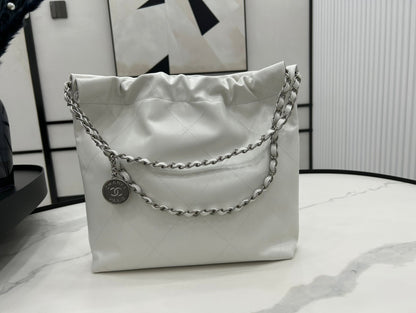 CHANEL MEDIUM 37 HANDBAG IN WHITE CALFSKIN SILVER HARDWARE
