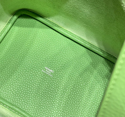 HERMES picotin lock 18 green togo shw