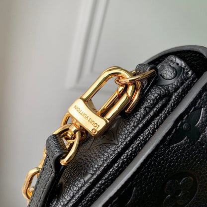 LOUIS VUITTON POCHETTE MÉTIS EAST WEST 21 IN GUN METAL EMBOSSED CALFSKIN GOLD HARDWARE