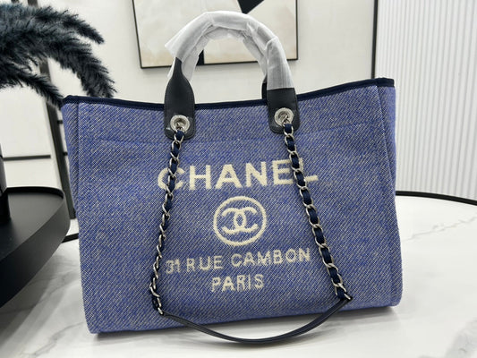 CHANEL DEAUVILLE LARGE 38 TOTE BAG IN VIOLET PURPLE CANVAS WITH WHITE LOGO