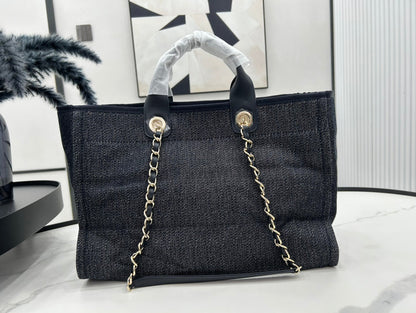 CHANEL DEAUVILLE LARGE 38 TOTE BAG IN DARK NAVY CANVAS WITH WHITE LOGO EMBROIDERED