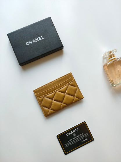 CHANEL CARD HOLDER 11.2 AMBER GRAINED CALFSKIN GOLD ICON
