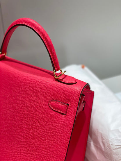 HERMES KELLY 28CM IN ROSE TYRIEN SWIFT CALFSKIN GOLD HARDWARE