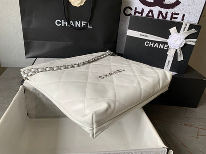 CHANEL LARGE 42 HANDBAG IN WHITE SHINY CALFSKIN SILVER HARDWARE
