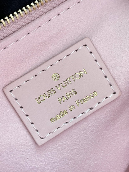 LOUIS VUITTON ONTHEGO PM 25 IN OPALE PINK MONOGRAM EMPREINTE LEATHER