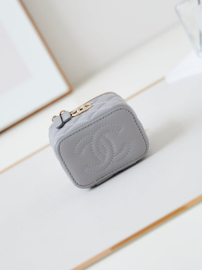 CHANEL 25S MINI VANITY BAG 11 CM IN GREY LAMBSKIN WITH CRYSTAL-EMBELLISHED  LOGO