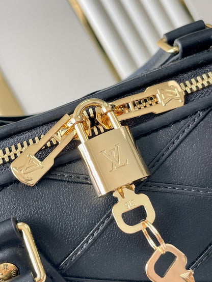 LOUIS VUITTON SPEEDY BANDOULIÈRE 25 WITH CRISS CROSS PATTERN IN BLACK LAMBSKIN