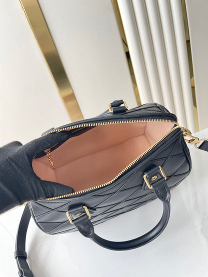 LOUIS VUITTON SPEEDY BANDOULIÈRE 25 WITH CRISS CROSS PATTERN IN BLACK LAMBSKIN