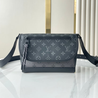 LOUIS VUITTON PULSE MESSENGER 26 IN GUN METAL MONOGRAM ECLIPSE COATED CANVAS
