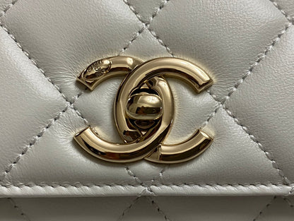 CHANEL TRENDY 20CM WHITE LAMBSKIN GOLD HARDWARE